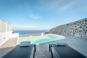 Siete Mares Luxury Suites Santorini Greece