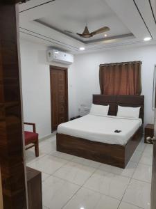 Hotel Sahasra DLA