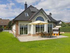 "Küstenhus" Klein Zicker mit Wasserblick, Kamin, Sauna, Terrasse - Gager