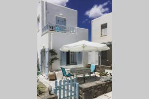 Fairy-tale Seafront Cycladic home Paros Greece