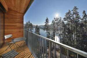 Element Lakeside Apartments