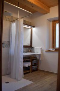 Casa Montefiore 13 Iris LT nella tranquilla campagna Marchigiana