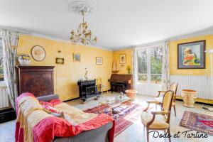 Villas Handsome 5 bedroom house with pool - Dodo et Tartine : photos des chambres
