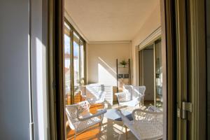 MAR2 - Beau 2 pièces avec loggia fermée et aménagée en centre ville