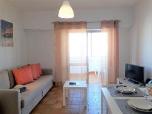 Torre 6- Vista Cidade, Aconchegante, 80mt Praia, Wifi