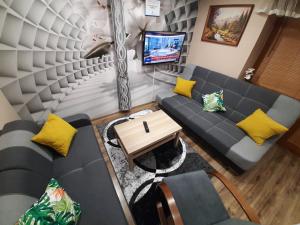 APARTAMENT CIEŃ GIEWONTU