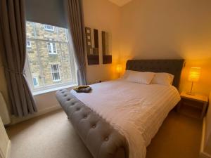 Fabulous 2 bed Historic Ground floor apartment Belper with free car parking next to property