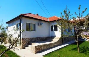 Guest House Sunrise - 沙布拉