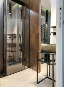 Loft Motlawa White Black