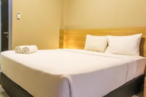 Cozy and Comfortable Studio (No Kitchen) Apartment at Mustika Golf Residence By Travelio