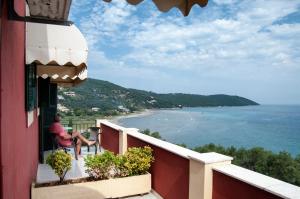 Apraos Bay Hotel In Kalamaki Beach, 3 stars hotel