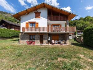 Maisons de vacances Modern Holiday Home in Montagny with Balcony : photos des chambres