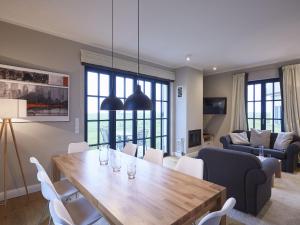 Reetland am Meer - Luxus Reetdachvilla mit 3 Schlafzimmern, Sauna und Kamin F11