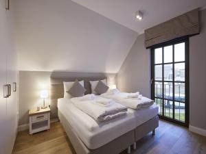 Reetland am Meer - Luxus Reetdachvilla mit 3 Schlafzimmern, Sauna und Kamin F11