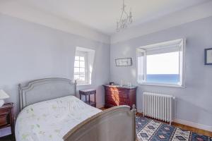 Maisons de vacances Castel Breiz - Maison exceptionnelle vue mer et acces direct plage Frehel : photos des chambres