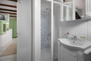 Studios Verde by Irundo