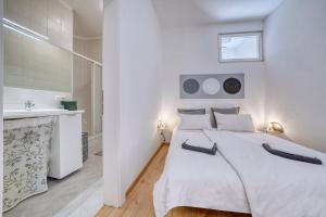 HOMESTWENTY3 - Home five