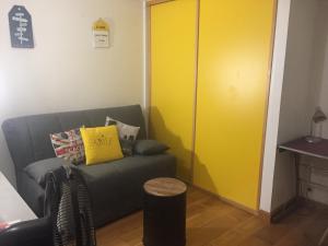 Appartements La tropezienne, Duplex 73 m2, 100 m du port, climatisation, grande terrasse : photos des chambres