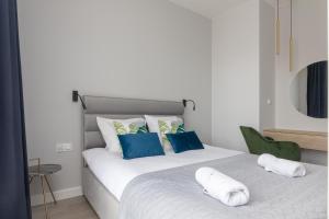 Warsaw Spire Stylish Apartament by BookingHost