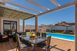 Villa with private pool, near beach and golf Caleta de Fuste- Villa Charlotte - La Guirra