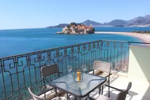 Sveti Stefan Beach Apartment - Budva