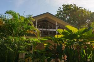 Mile 69 ¼, Western Highway, Cayo District, Belize.