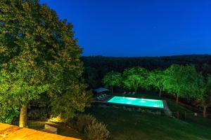 MONTICCHIA 10, Emma Villas