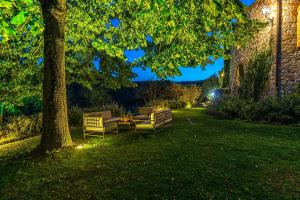 MONTICCHIA 10, Emma Villas