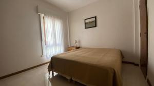 3 ambientes - Departamento reciclado a nuevo a 250m del mar