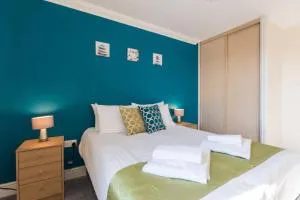 Godwin Court Apartments - 史云顿