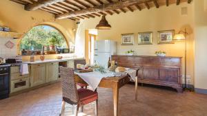 VILLA IL FORAMASSO 10&2, Emma Villas