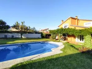 Casa da Glicia, una casa con piscina privada, para disfrutar y relajarse - San Bartolomé