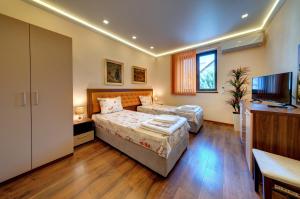 Sea Garden Apartment - First Beach line & Free parking