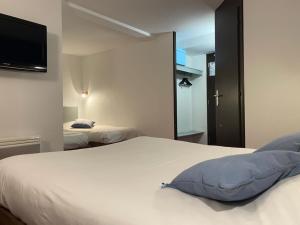 Enzo Hotels Vierzon by Kyriad Direct : photos des chambres