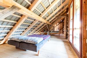 Glamping - Hayrack Vesel