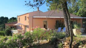 Maisons de vacances Villa Nassalia : Appartement Supérieur (4 Adultes)