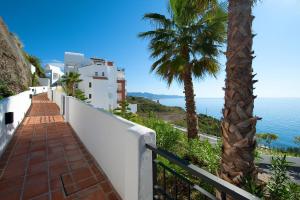 Amplio apartamento de 2 dormitorios vista mar lateral