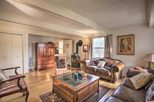 Spacious Faber Home with Yard, Steps to Winery!