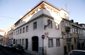 Triplex - Quarto com w.c. privado
