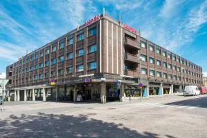 奥卢斯车站堪迪克酒店 - 奥卢