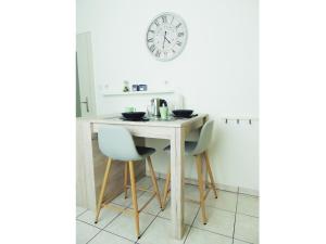 AppartAZUR Haguenau - Hyper centre Mairie - Parking facile - Wifi - Lit confort Kingsize