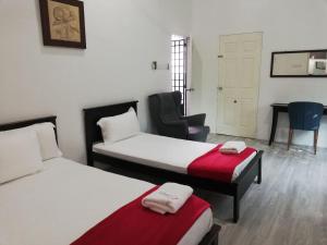 RoomStay Hj Esmon Parit Raja UTHM