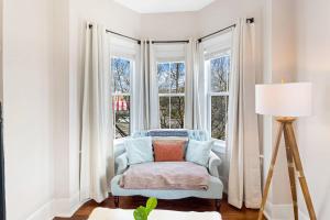 Two-Bedroom House room in Montgomery House Upper by Lucky Savannah