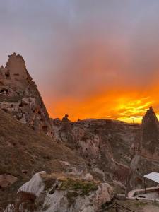 Anatelein Cave Hotel