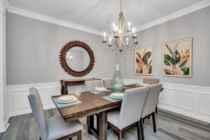 4816 Cayview Ave #306