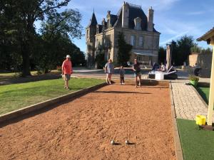 B&B / Chambres d'hotes Le Chateau des Tourelles en Vendee : photos des chambres