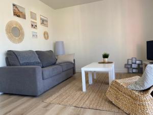 Hyper Centre - 2 PIÈCES tout confort - Terrasse - ascenseur -