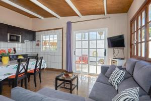 Charming house in Buenavista del Norte with shared pool