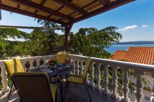 One-Bedroom Apartment in Crikvenica LX