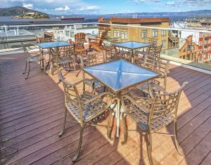 The Suites at Fisherman's Wharf - image 1